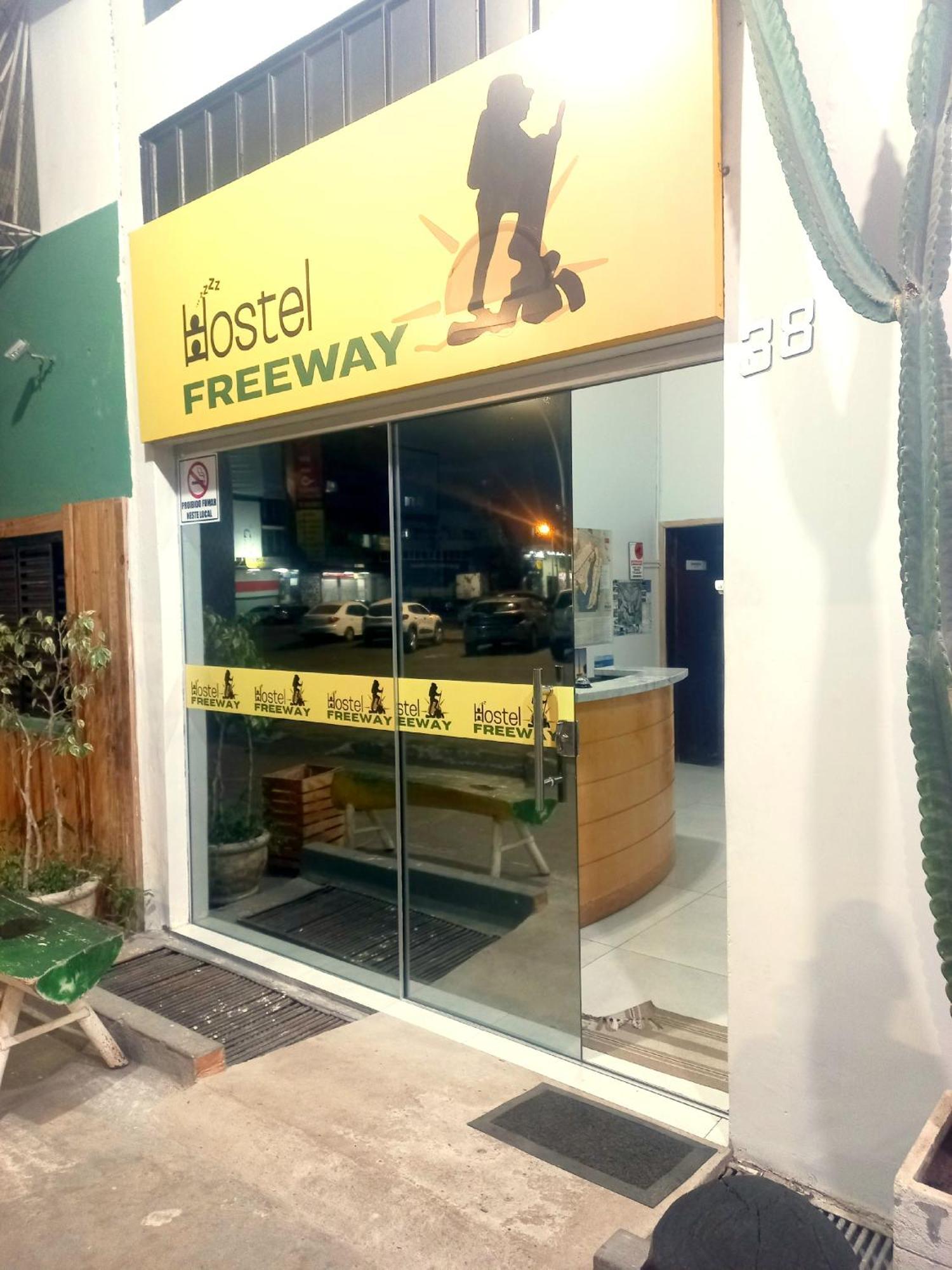 Hostel Freeway Brasília Zewnętrze zdjęcie